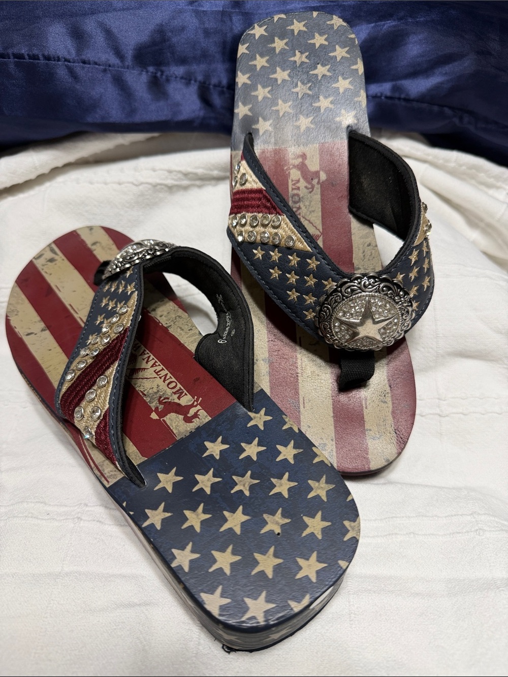 Montana West Patriotic Star & Stripe Sandal - Antiqued Look- Red, White, Blue